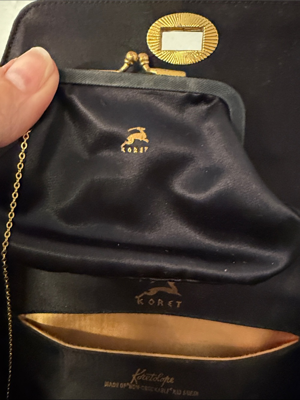 👛👛👛BOGOHO👛👛👛VTG Koret Black Floral-Embossed Chain Shoulder Bag - Picture 6 of 16